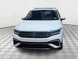Certified 2022 Volkswagen Tiguan SE w/ Panoramic Sunroof Package image 3