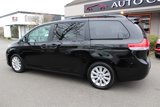 Used 2011 Toyota Sienna XLE image 3