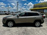 Used 2016 Jeep Cherokee Latitude image 2