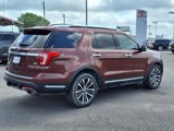 Used 2018 Ford Explorer Platinum image 3