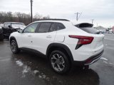 Used 2025 Chevrolet Trax LT w/ Driver Confidence Package image 3