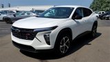 Certified 2024 Chevrolet Trax RS w/ Driver Confidence Package image 4