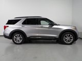 Used 2021 Ford Explorer XLT w/ Equipment Group 202A image 4