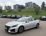 Used 2023 Nissan Altima 2.5 SV image 3