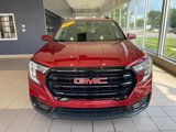 Used 2022 GMC Terrain SLE w/ Driver Convenience Package image 3