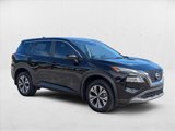 Used 2022 Nissan Rogue SV image 3