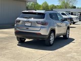 Used 2022 Jeep Compass Latitude image 3