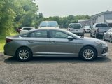 Used 2018 Hyundai Sonata SE w/ Winter Weather Package image 2