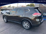 Used 2015 Nissan Rogue SL w/ SL Premium Package image 2