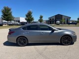 Used 2017 Nissan Altima 2.5 SR w/ Midnight Edition Package image 2