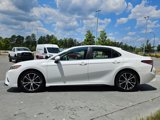 Used 2019 Toyota Camry SE image 4