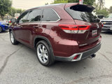 Used 2017 Toyota Highlander Limited Platinum image 3