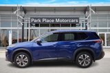 Used 2021 Nissan Rogue SV image 3