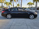 Used 2017 Nissan Altima 3.5 SL w/ 3.5 Technology Package image 3