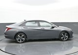 Certified 2023 Hyundai Elantra SEL w/ Convenience Package image 2