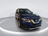 Used 2018 Nissan Rogue SV image 2