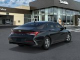 New 2025 Hyundai Elantra SE image 4