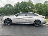 Used 2023 Hyundai Elantra SEL image 2
