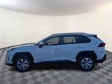 Used 2021 Toyota RAV4 LE image 4