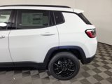 New 2025 Jeep Compass Latitude image 4