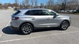 Used 2020 Lincoln Nautilus FWD w/ Equipment Group 101A image 4