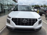 Used 2024 Hyundai Venue SEL image 2