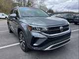 Used 2022 Volkswagen Taos SE image 2