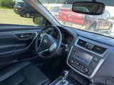 Used 2017 Nissan Altima 2.5 SL w/ 2.5 Technology Package image 5