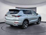 New 2025 Mitsubishi Outlander SE image 5