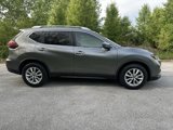 Used 2018 Nissan Rogue SV image 4