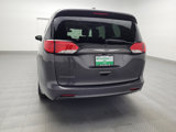 Used 2020 Chrysler Voyager Lxi image 6