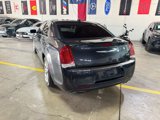 Used 2018 Chrysler 300 Touring w/ Driver Convenience Group image 3