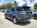 Used 2017 Land Rover Discovery SE image 4