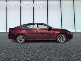 Used 2024 Nissan Altima 2.5 SV image 2