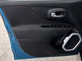 Used 2020 Jeep Renegade Latitude image 3