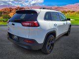 Used 2016 Jeep Cherokee Latitude w/ Comfort/Convenience Group image 4