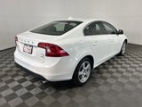 Used 2013 Volvo S60 T5 image 2