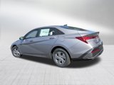 New 2025 Hyundai Elantra SE image 6