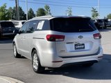 Used 2017 Kia Sedona LX w/ LX Essentials Premium Package image 5