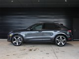 Used 2023 Porsche Macan image 2