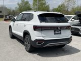 New 2025 Volkswagen Taos SE image 5