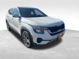 Used 2022 Kia Seltos LX image 2