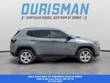 Used 2024 Jeep Compass Latitude image 2