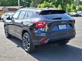 Used 2025 Chevrolet Trax RS w/ Sunroof Package image 3