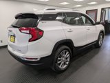 Used 2022 GMC Terrain SLT w/ Infotainment Package II image 4