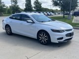 Used 2018 Chevrolet Malibu LT w/ Leather Package image 2
