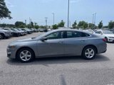 Used 2024 Chevrolet Malibu LT image 2