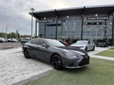 Used 2022 Lexus ES 350 F Sport image 2