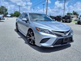 Used 2020 Toyota Camry SE image 2