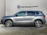 Used 2024 Volkswagen Taos SE image 2